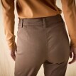 Bootcut nohavice s našitými vreckami
