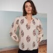 Halenka se stojáčkem, nabíranými rukávy a potiskem