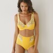 Podprsenka „Caminata“ zn. Confidence Lingerie s výšivkou, s kosticemi