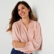 Jednobarevná košilová halenka s macramé