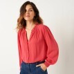 Jednobarevná košilová halenka s macramé