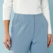 Pantaloni țigară uni, pentru o siluetă mai mică