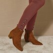 Legginsy zapinane na ozdobne guziki