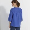 Bluzka Madeira z okrągłym dekoltem z guzikami i rękawami 3/4