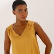 Jednofarebný top s výstrihom do V