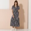 Sukienka midi Crepon z nadrukiem