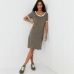 Jednofarebné krátke džersejové šaty