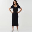 Midi jednobarevné žerzejové šaty s kontrastními lemy