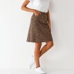 Rozšířená krátká sukně s potiskem zvířecí srsti