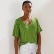 Tričko s prímesou ľanu a výstrihom do ,,V''