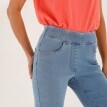 Strečové bootcut džegíny, pro malou postavu