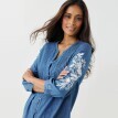 Tunika se sámky, denimová s výšivkou