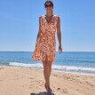 Krátke plážové šaty s potlačou