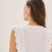 Blúzka s macramé a všitými nopkami