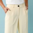 Splývavé široké kalhoty pro malou postavu