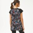 Tričko s nařaseným výstřihem a potiskem