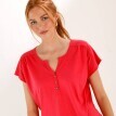 Jednobarevné tričko s výstřihem na knoflíčky