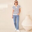 Pruhovaný pulóver s polo golierom a krátkymi rukávmi