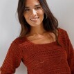 Ažúrový jednofarebný pulóver s rukávmi po lakte