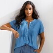 Blúzka so záševkami a krátkymi rukávmi