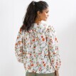 Blúzka s potlačou lúčnych kvetov