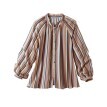 Široká blúzka s potlačou pruhov