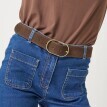 Kožený opasok so sponou zlatej farby