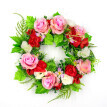 Květinový věnec z růží