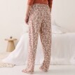 Spodnie piżamowe z nadrukiem liści i ściągaczem