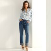 Blúz mintás díszítéssel