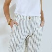 Chino nohavice s pružným pásom zo zmesi bavlny a ľanu s prúžkami