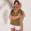 Tričko s krátkymi macramé rukávmi