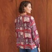 Halenka s dlouhými rukávy a patchwork potiskem