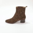 Kožené čižmy s leopardím vzorom, na podpätku