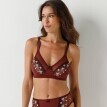 Biustonosz półusztywniany Confidence Lingerie Caminata z haftem, bez fiszbin
