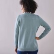 Sweter z dekoltem w serek, wełna jagnięca