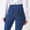 Pohodlné bootcut džegíny, pro malou postavu