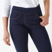 Blugi bootcut pentru siluete mici