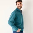 Hanorac călduros cu guler polo și broderie pe față