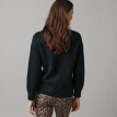 Propínací svetr s detaily v leopardím vzhledu a příměsí vlny