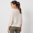 Pulover cu nasturi și model perlat
