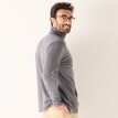 Tricou cu guler înalt și mâneci lungi