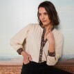Halenka s potištěnou légou a manžetami