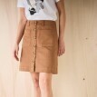 Krátká rozšířená sukně na knoflíky, kepr