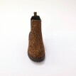 Nízke kožené čižmy s gumou a leopardím vzorom