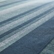 Kolekce ručně tkaných proužkovaných přehozů a povlaků na polštářky
