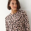 Pulovr s leopardím vzorem