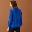 Jednobarevná košilová halenka s macramé
