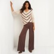 Sweter w paski