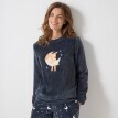 Pijamale din fleece cu tematică bej, cu mâneci lungi și mască de somn asortată